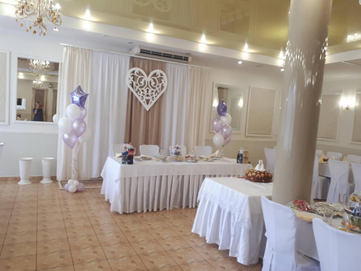 Готель "У Свата" Гришківці Бердичівський Р-Н Hryshkivtsi Exterior foto